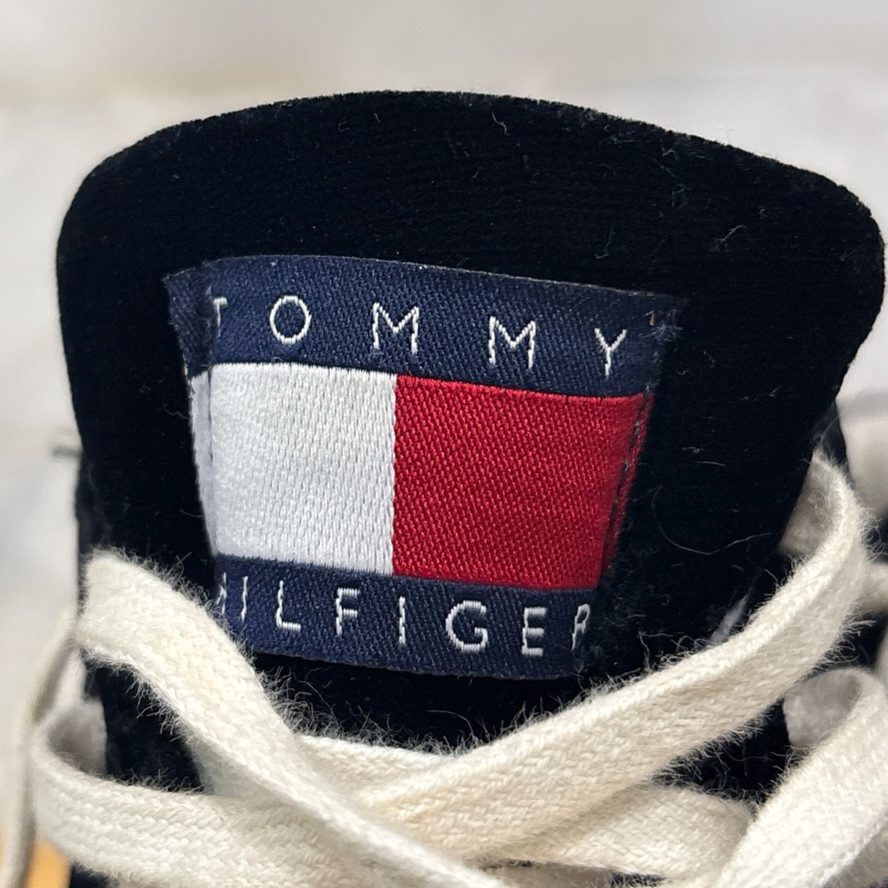 Tommy Hilfiger Womens Suede Sneakers  Black/White  Size 8.5M  W80721 - Picture 13 of 15